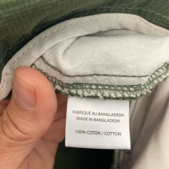 Men's Green Plaid Shorts - Picture 10 of 11